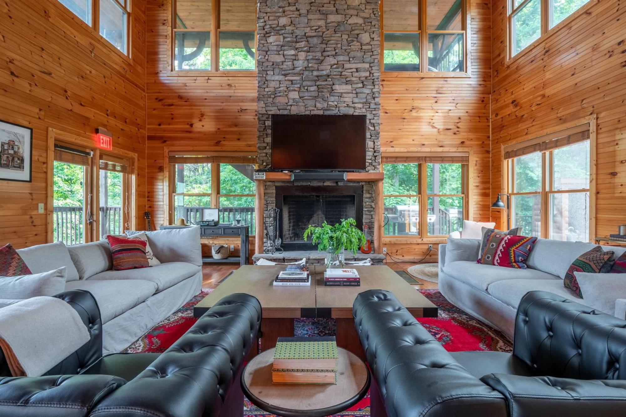 Hickory Ridge By Avantstay Incredible Private Elevated Cabin Sleeps 20 Gatlinburg Extérieur photo